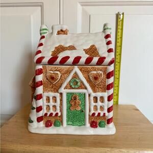 Vintage Ceramic Ginger Bread House candy Cookie jar /Container